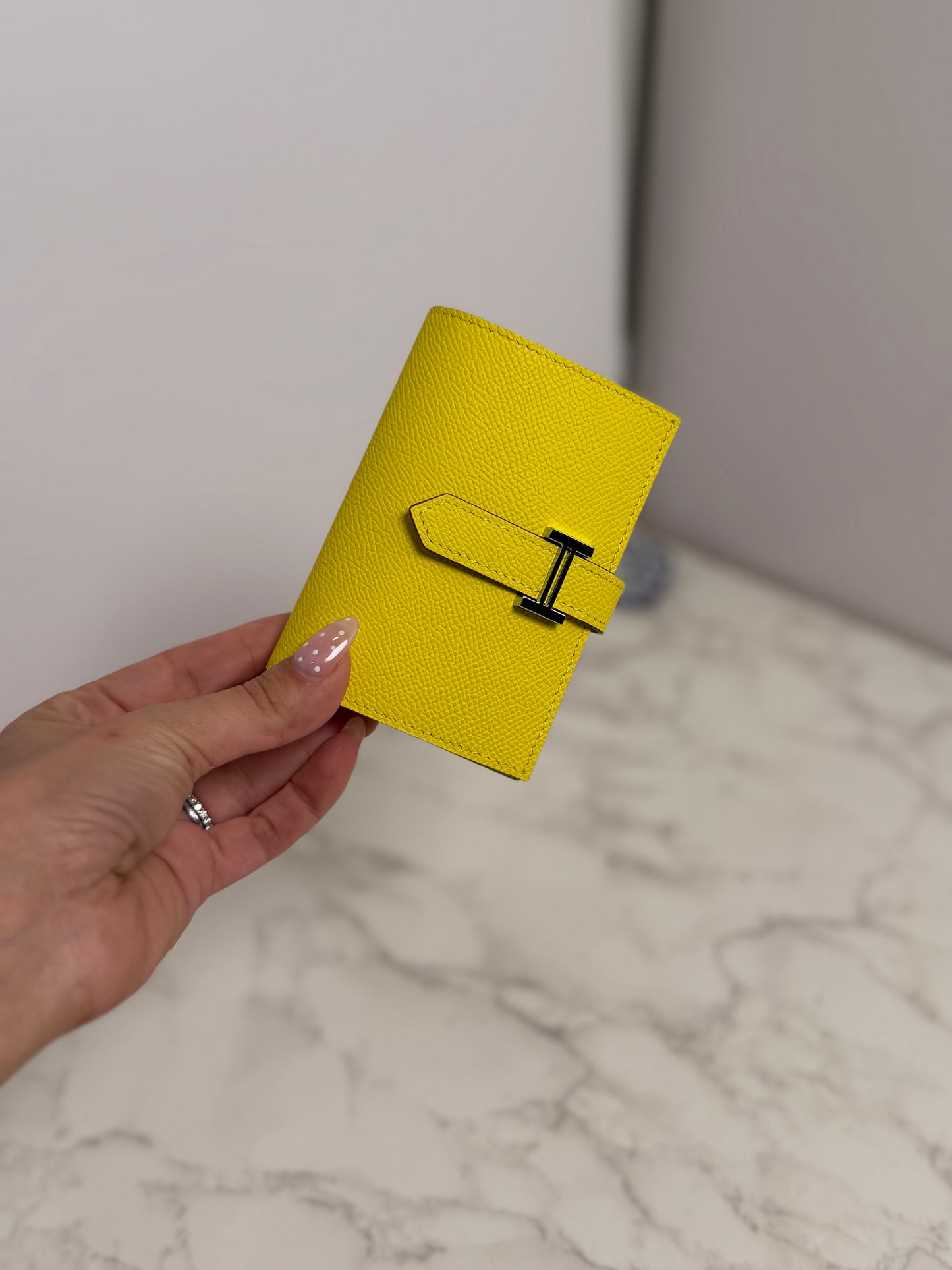 H small wallet
