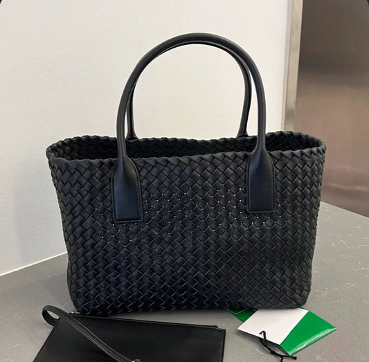 Woven tote