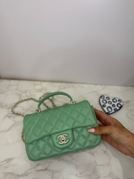 Coco top handle