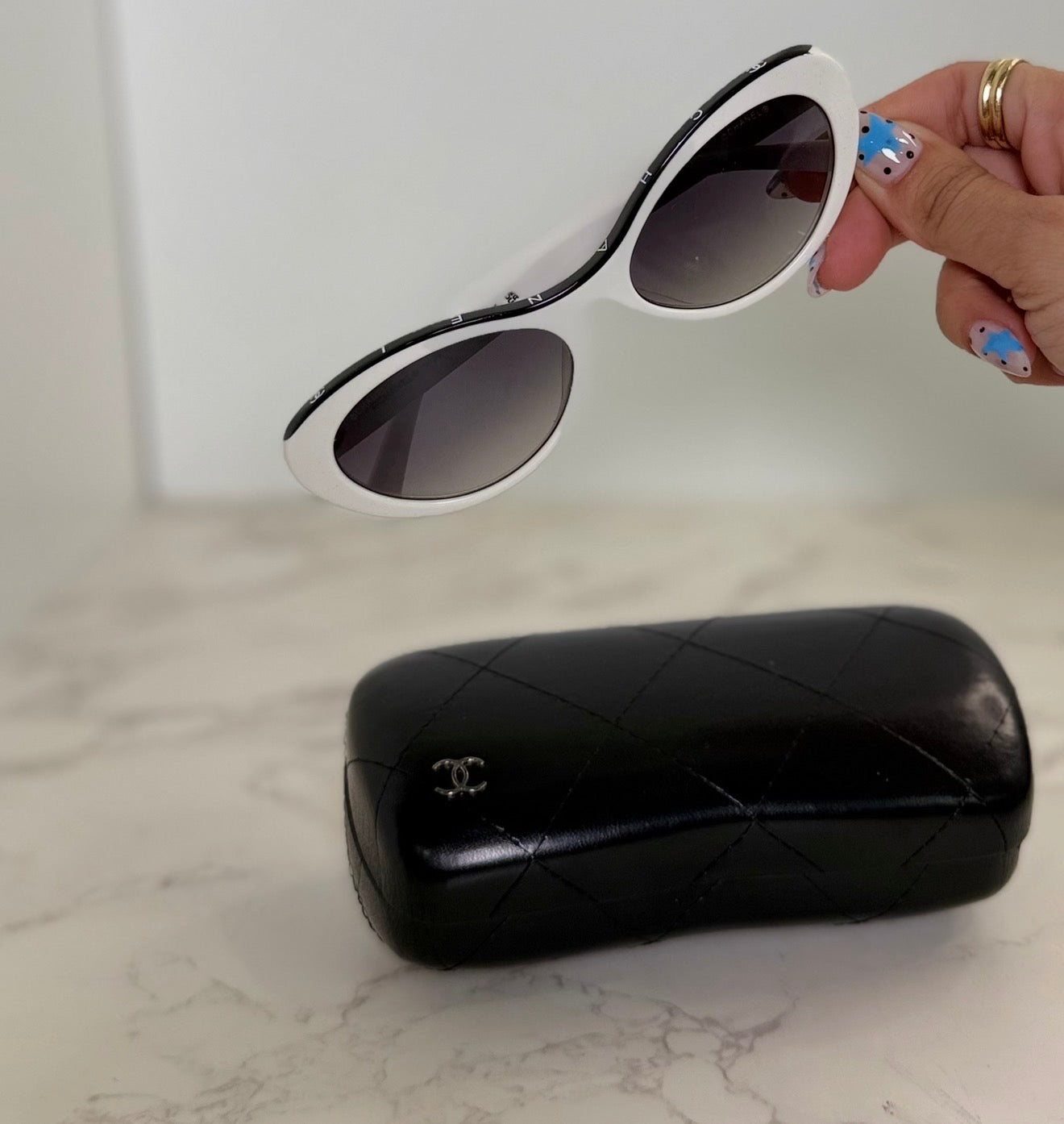 CC SUNGLASSES )