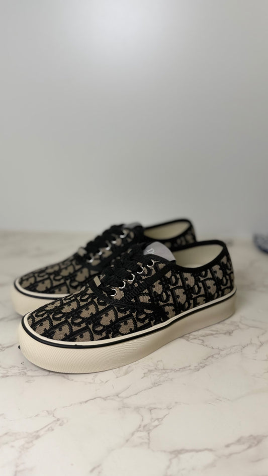 Cd sneakers