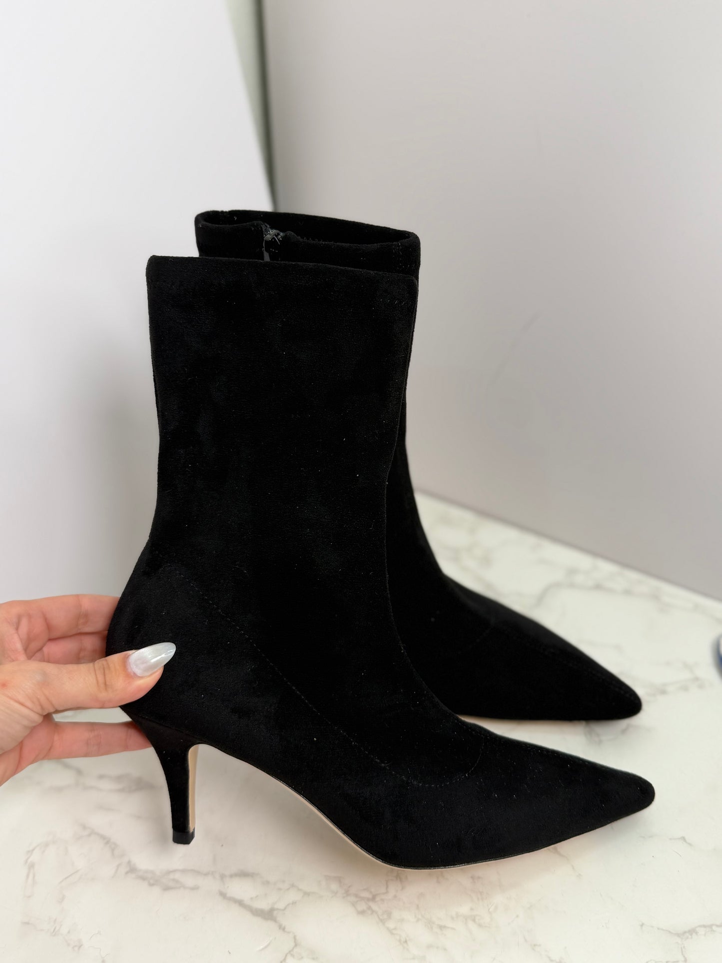 Row suede boot