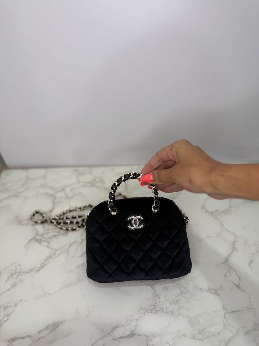Mini velvet Chanel