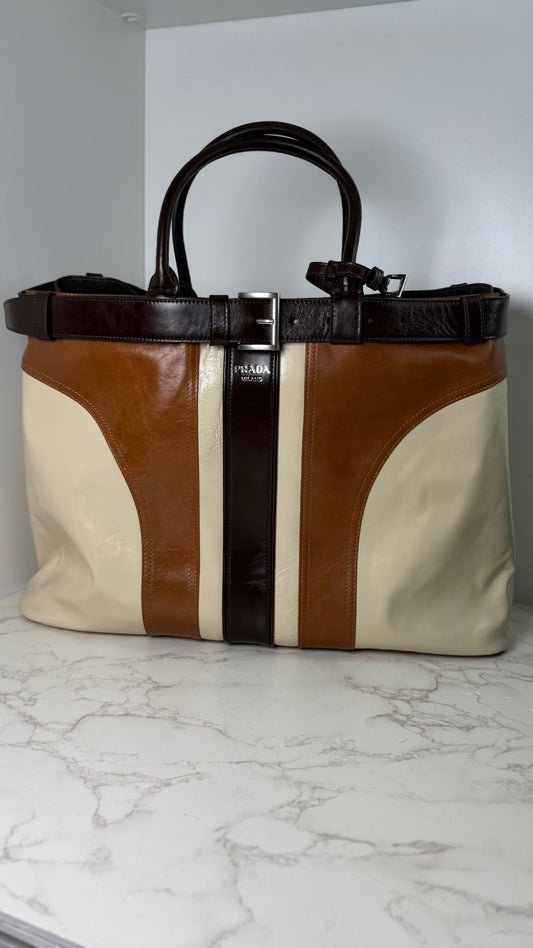 Prada overnighter