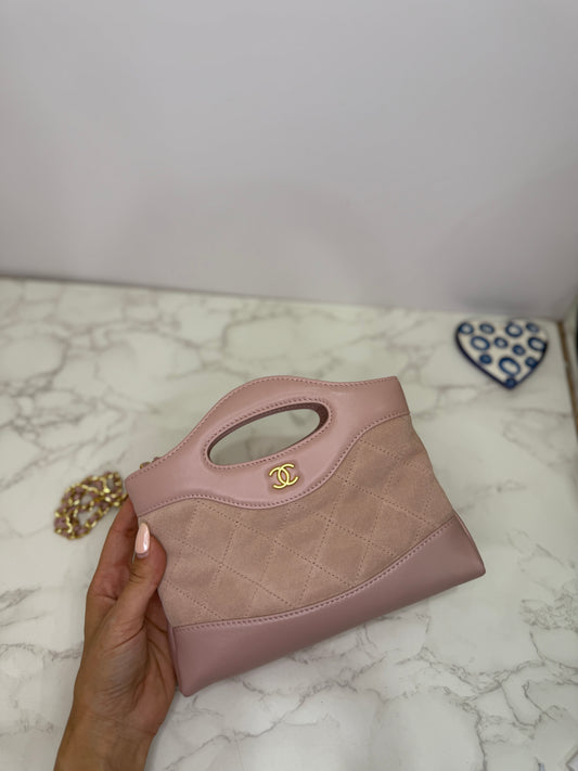 Mini Chanel