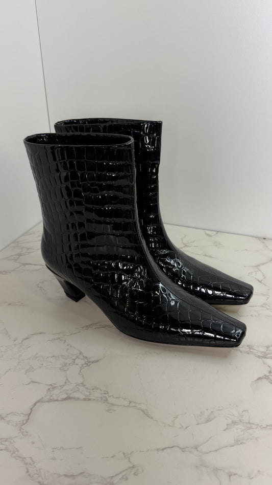 KHAITE BOOTS (patent)