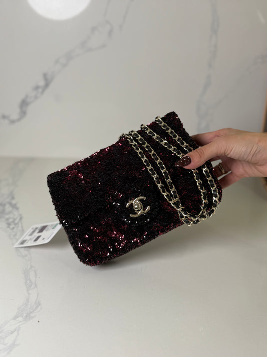 Cc sequin flap