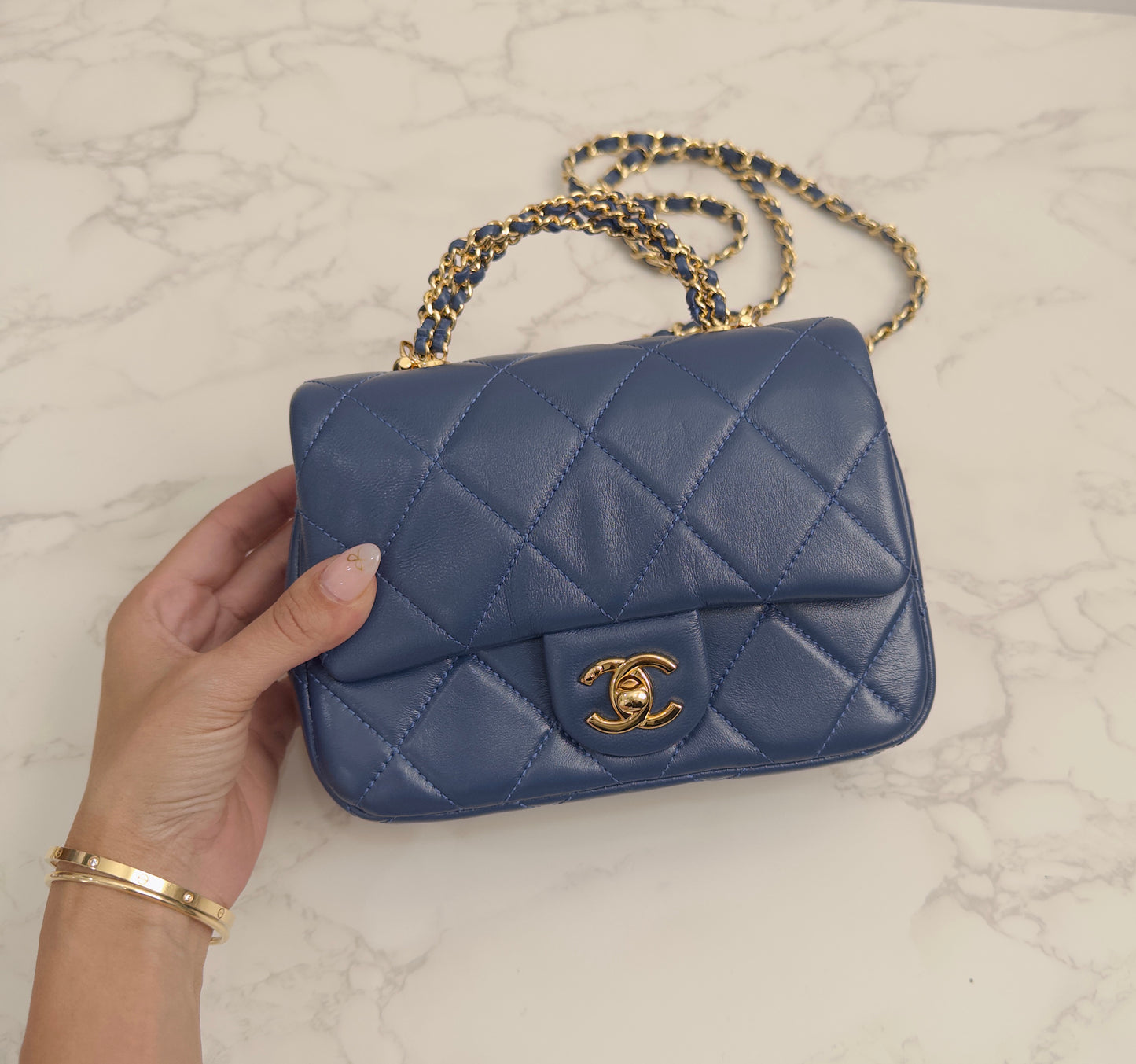 Flap bag braided handle