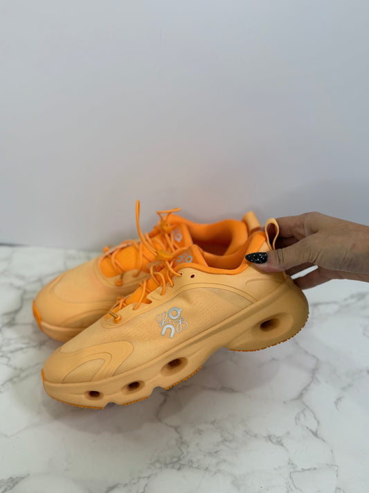 Loewe on cloud sneaker