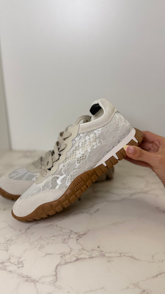 MM Lace Sneaker