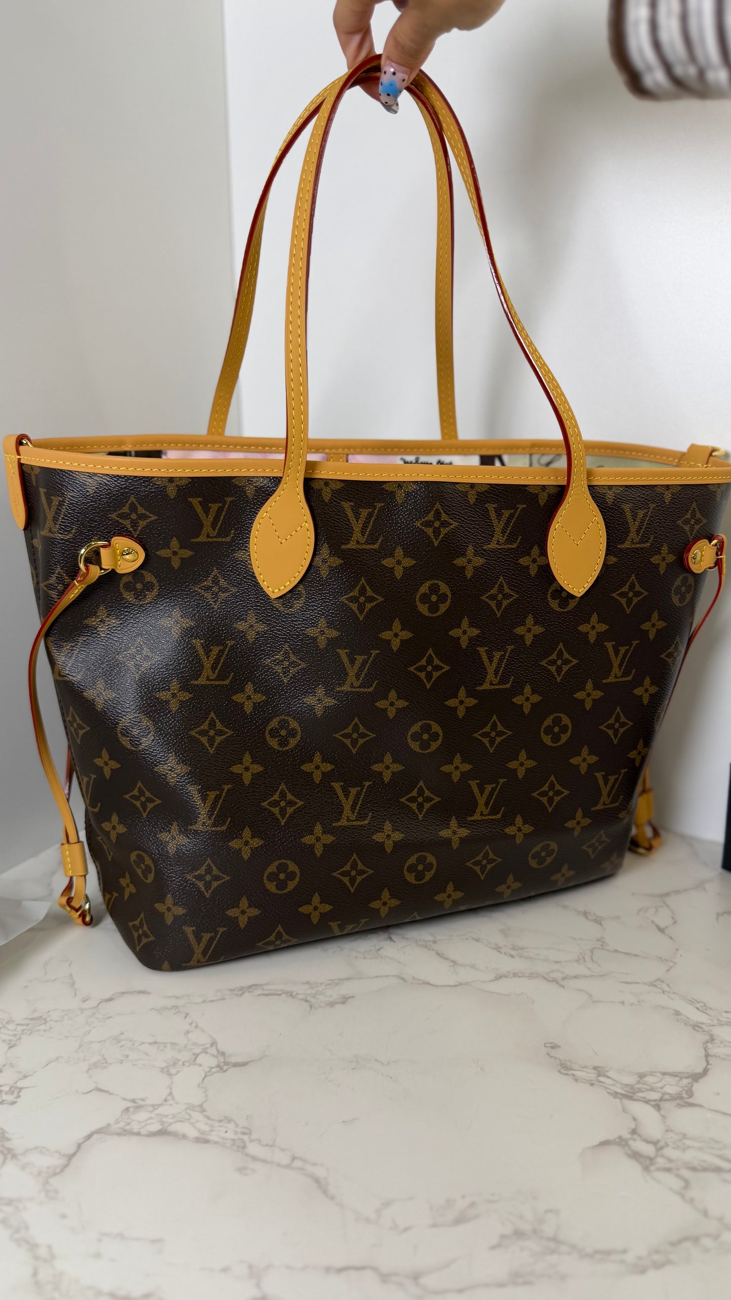 LV Neverfull