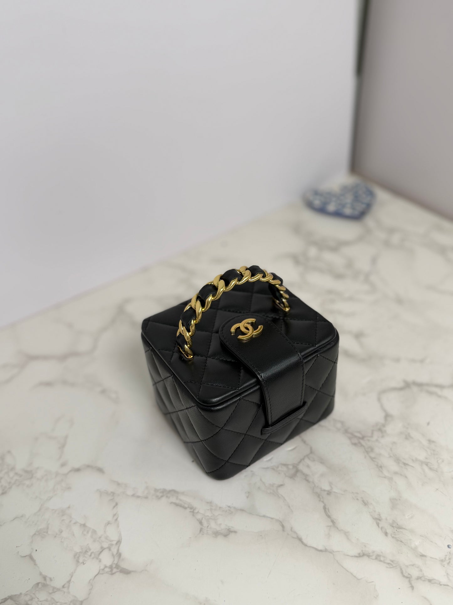 Cc mini box vanity