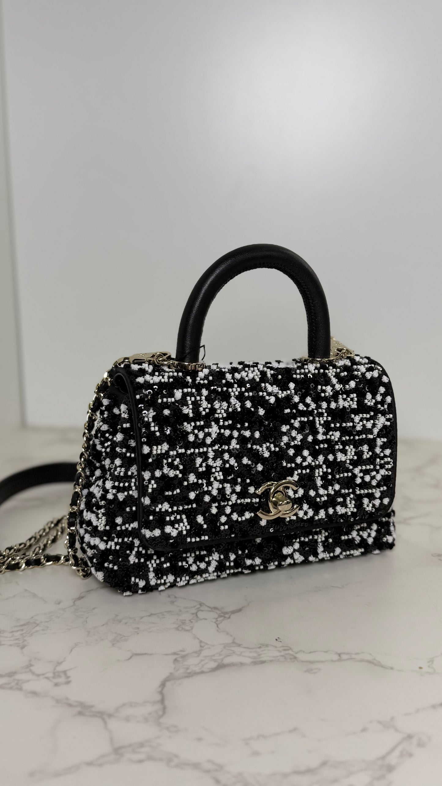 Cc beaded top handle