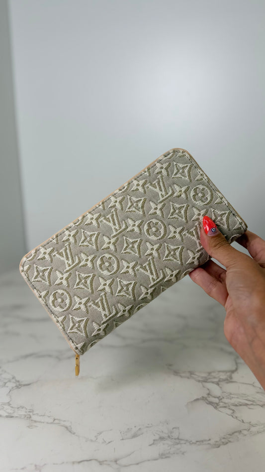 LV Wallet