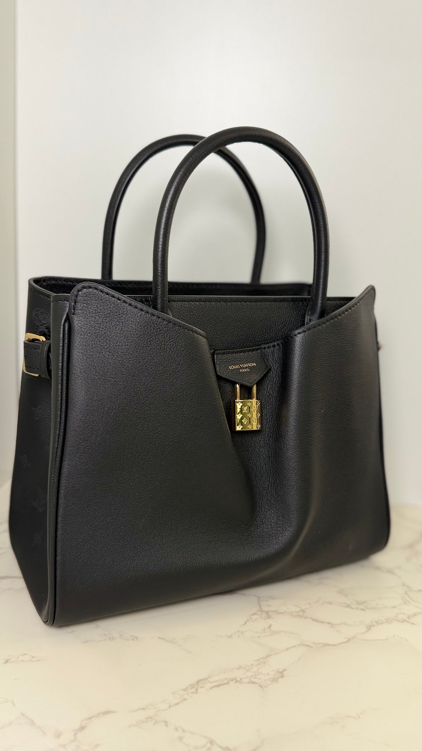 LV Tote