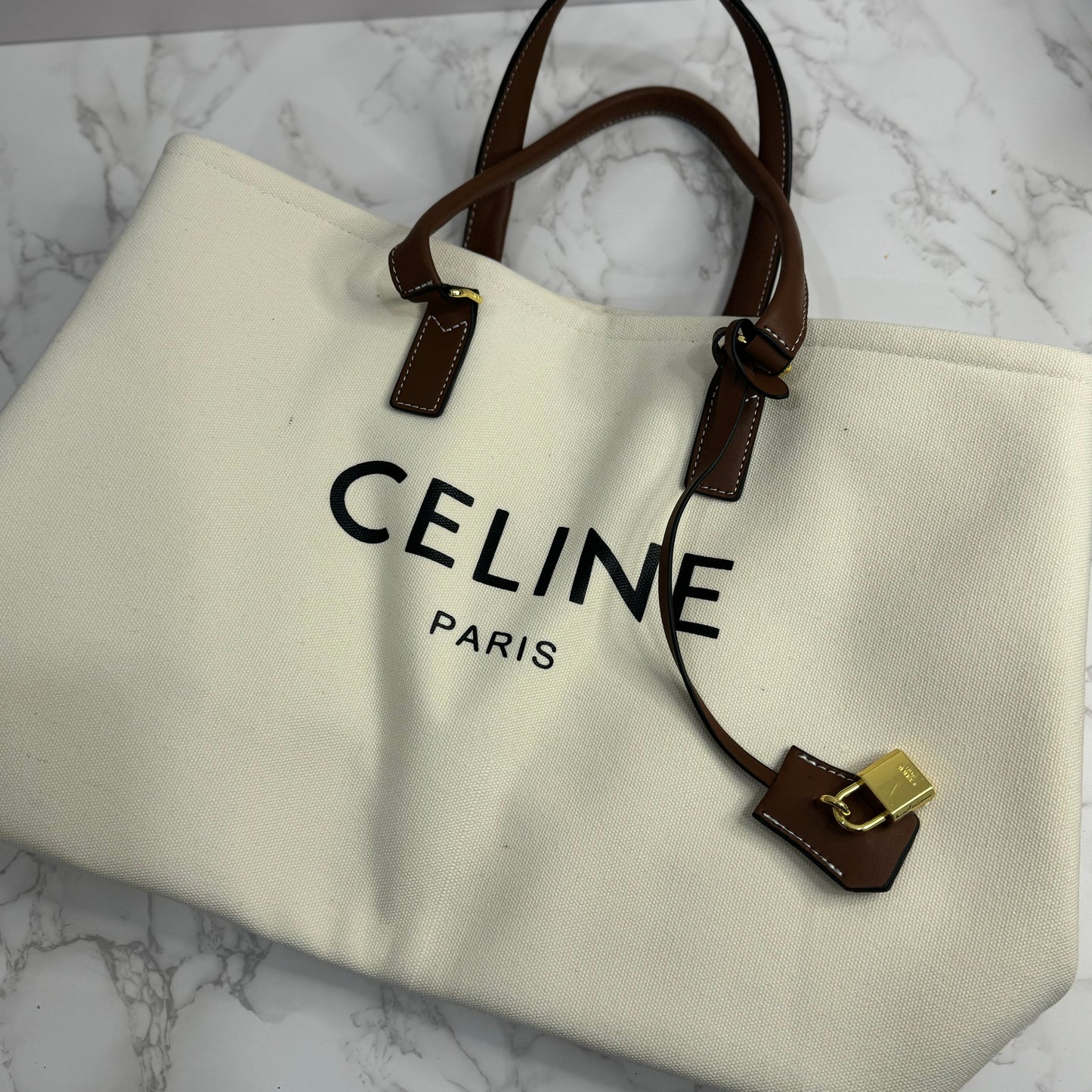 Canvas tote