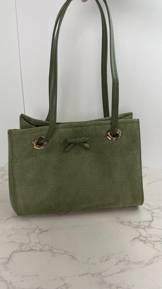 Cd suede shoulder