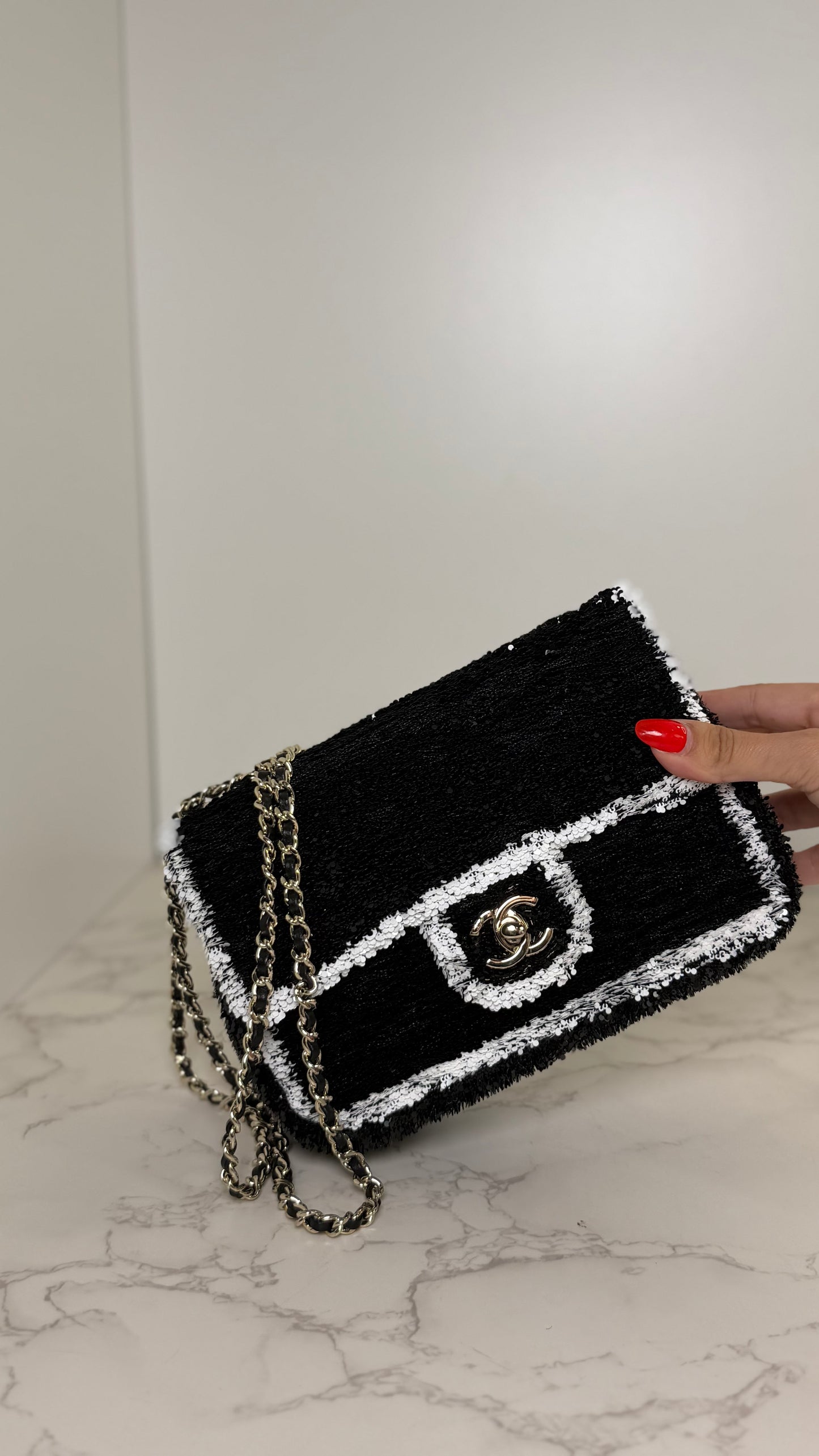 CC Sequin Flap