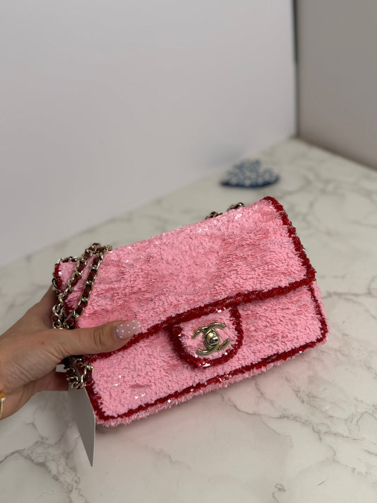 CC SEQUIN FLAP