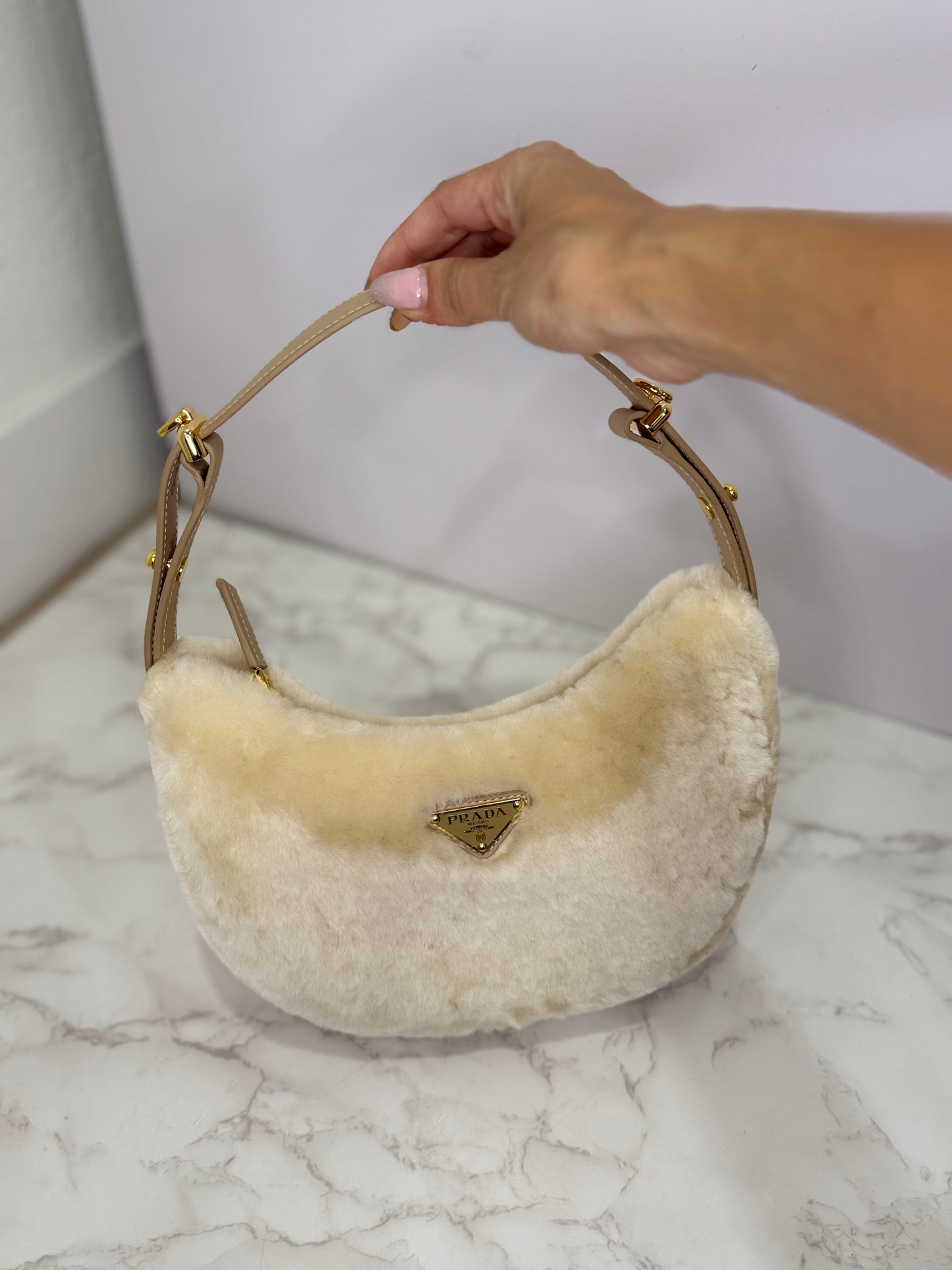 Fur Prada shoulder