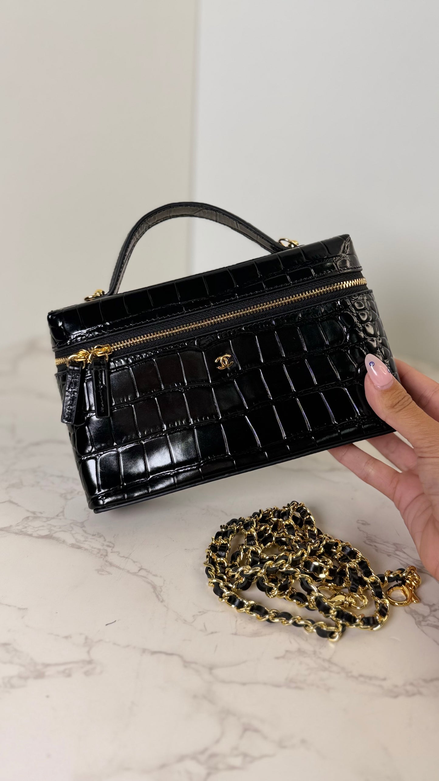 Cc croc top handle vanity