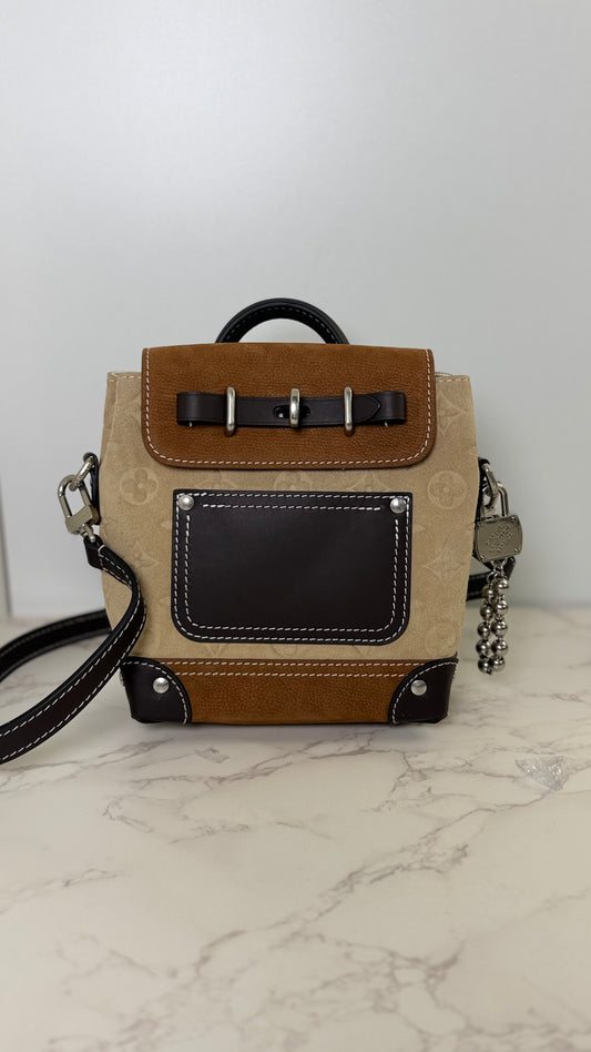 V mini backpack