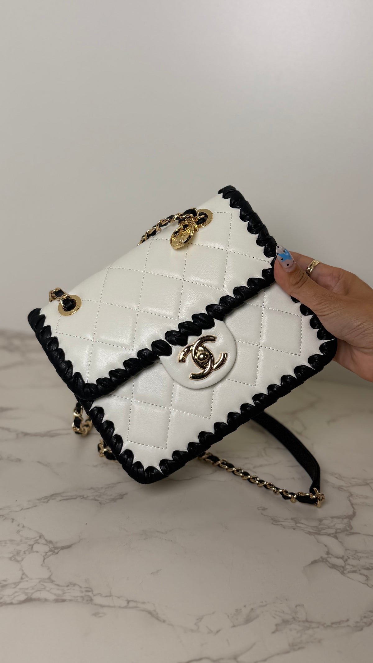 CC Whipstitch Flap