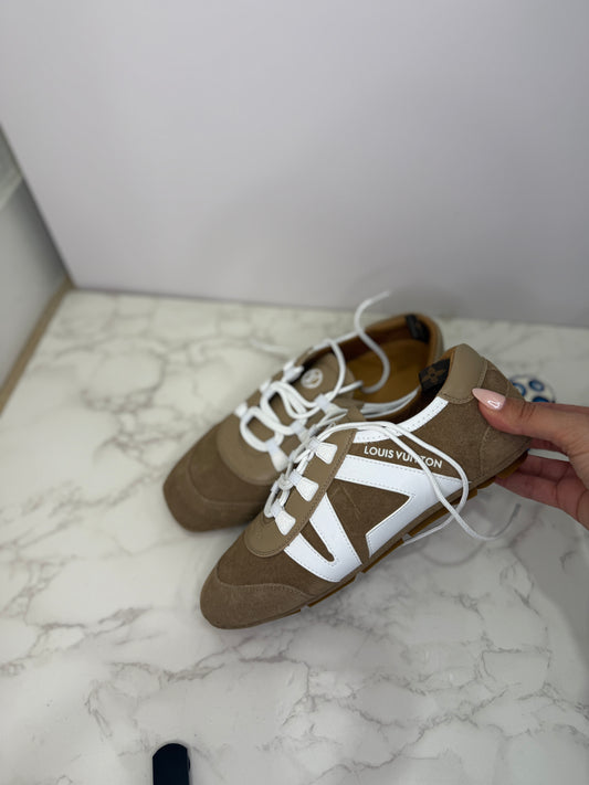 Lv sneaker