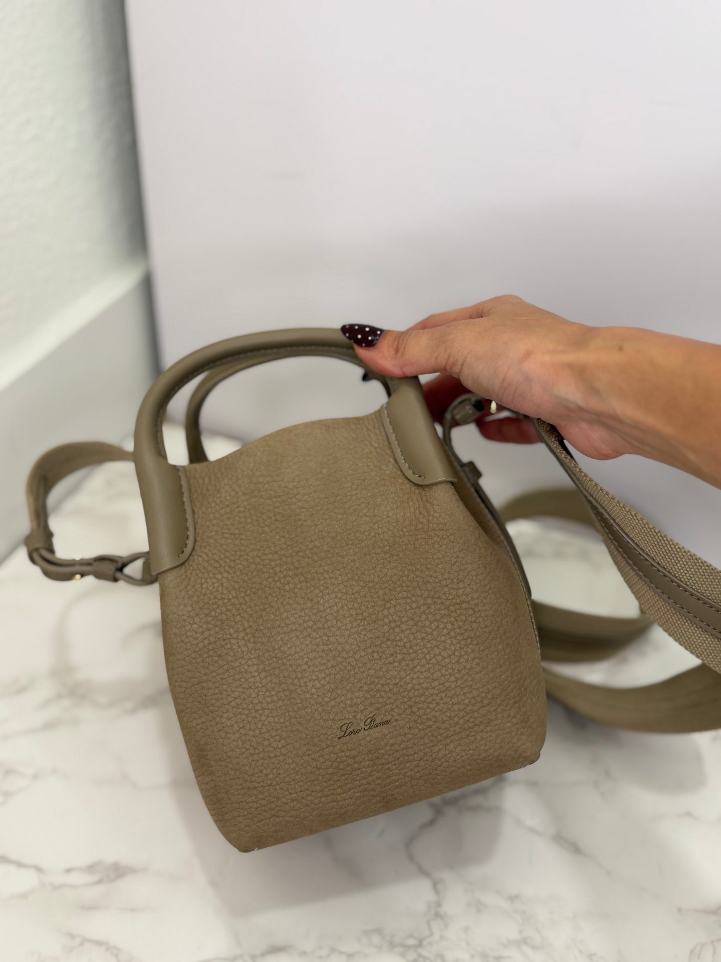 Mini lp crossbody