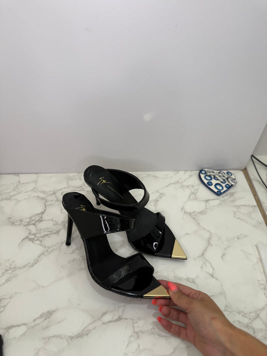 GZ HEEL