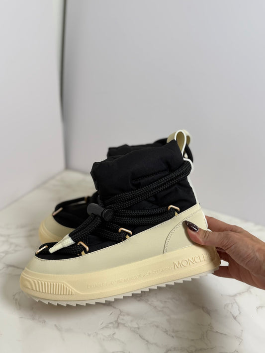 Moncler snow boots