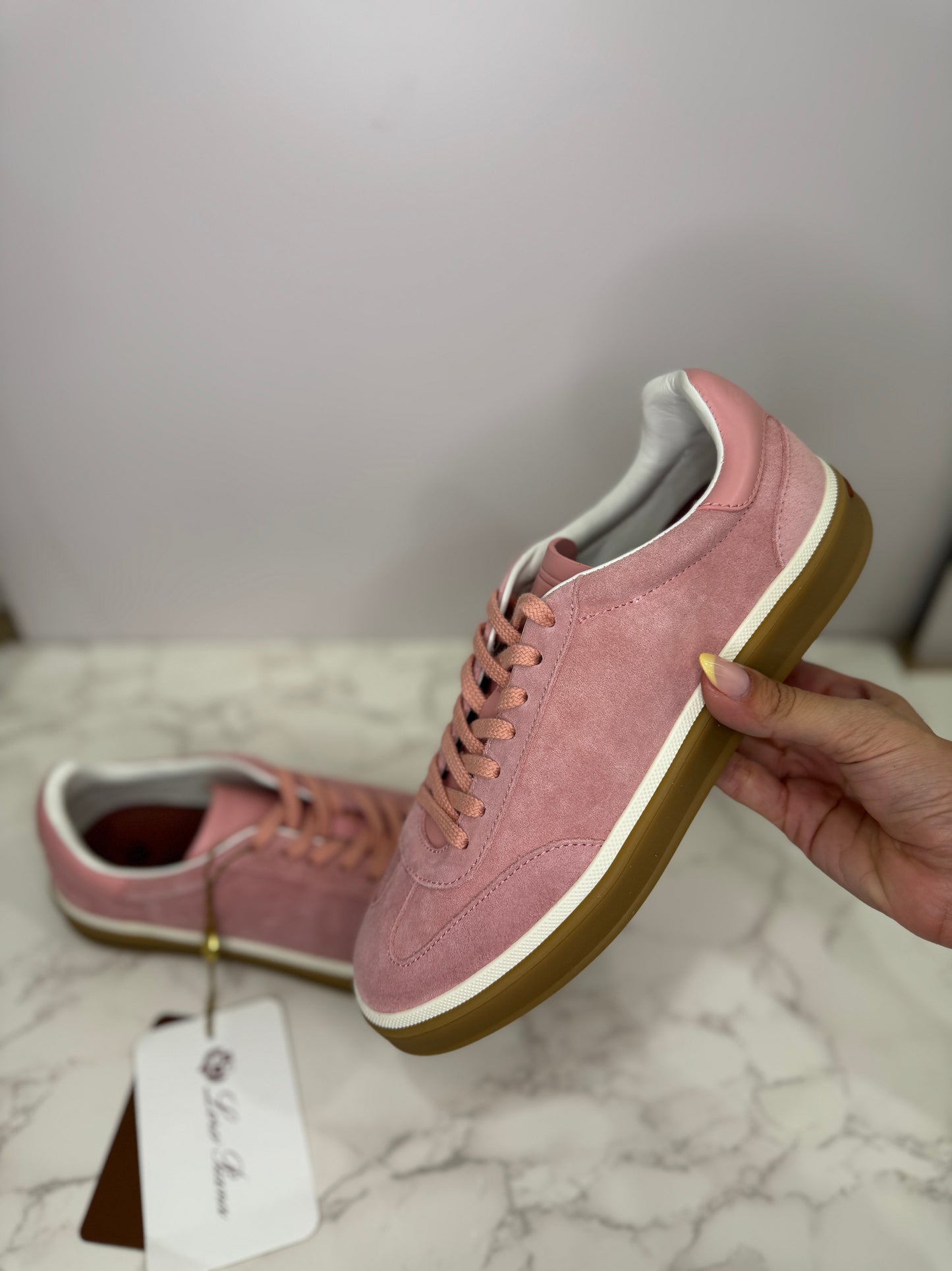 Lp sneaker