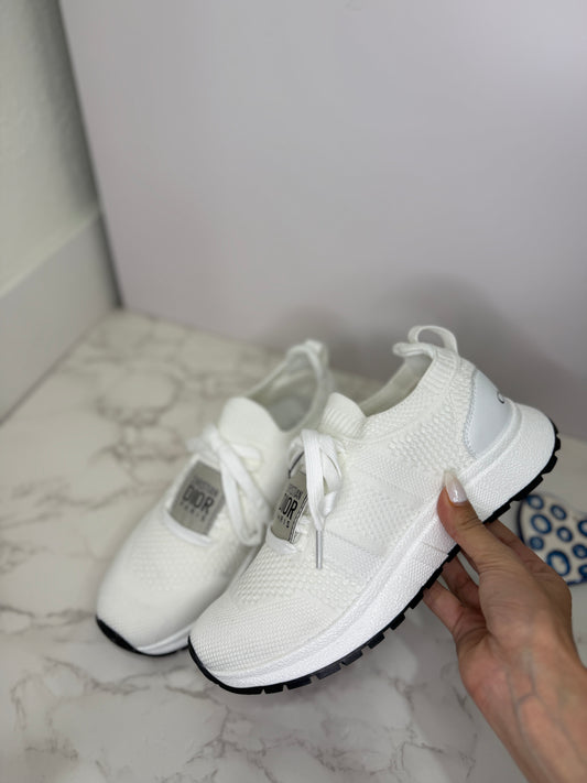 CD SNEAKER