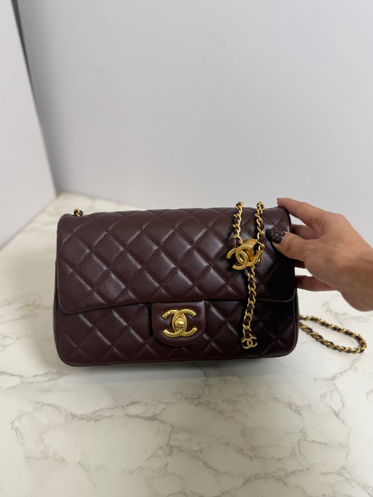 Adjustable cc single flap