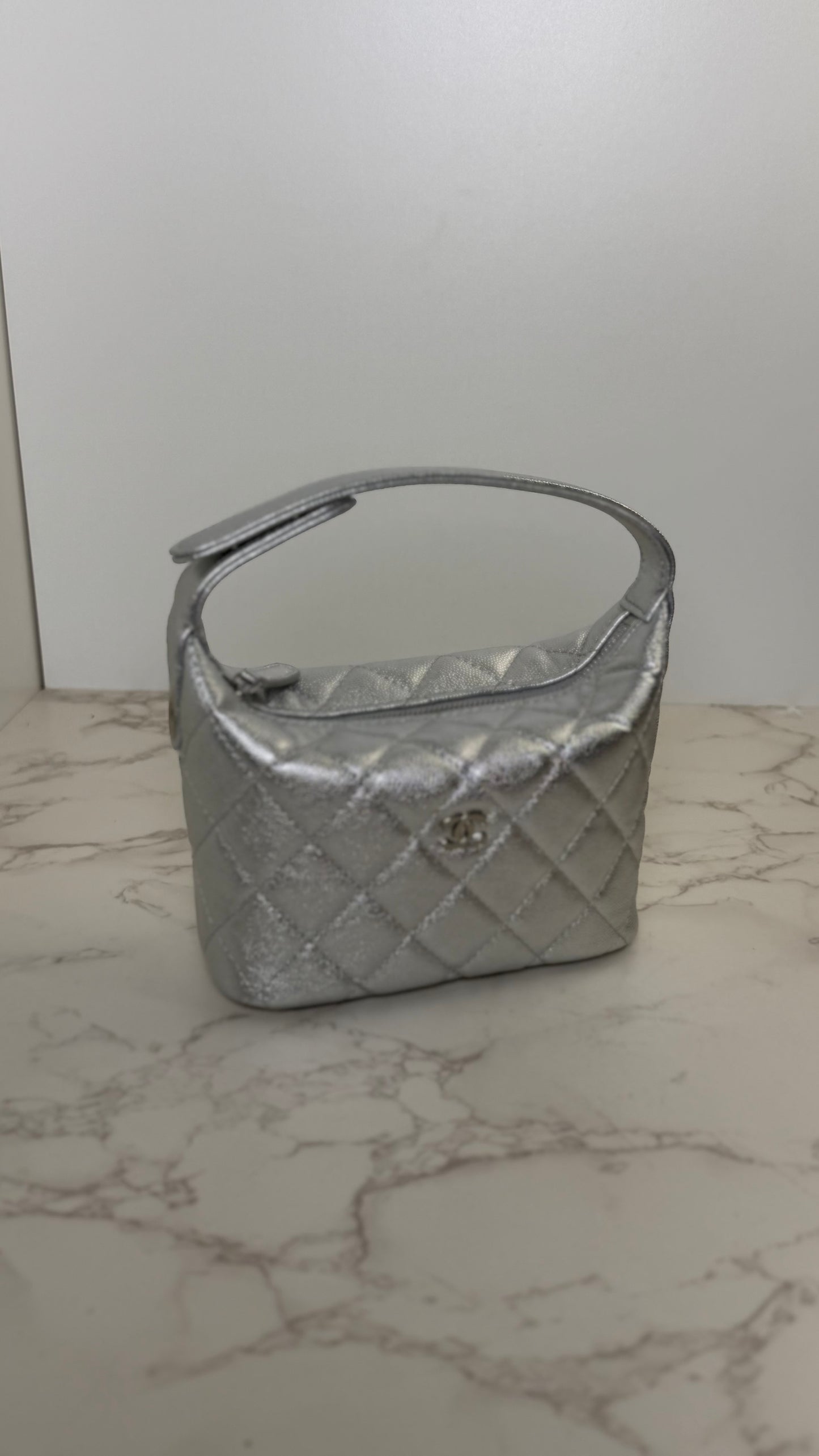 Cc metallic pouch