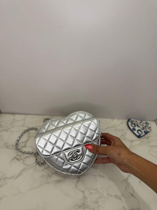 Metallic heart bag