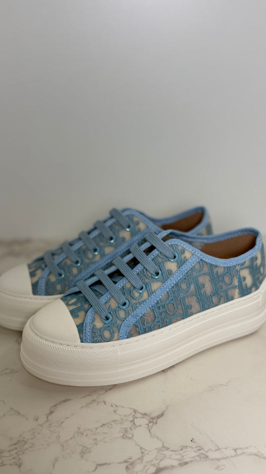CD Sneaker