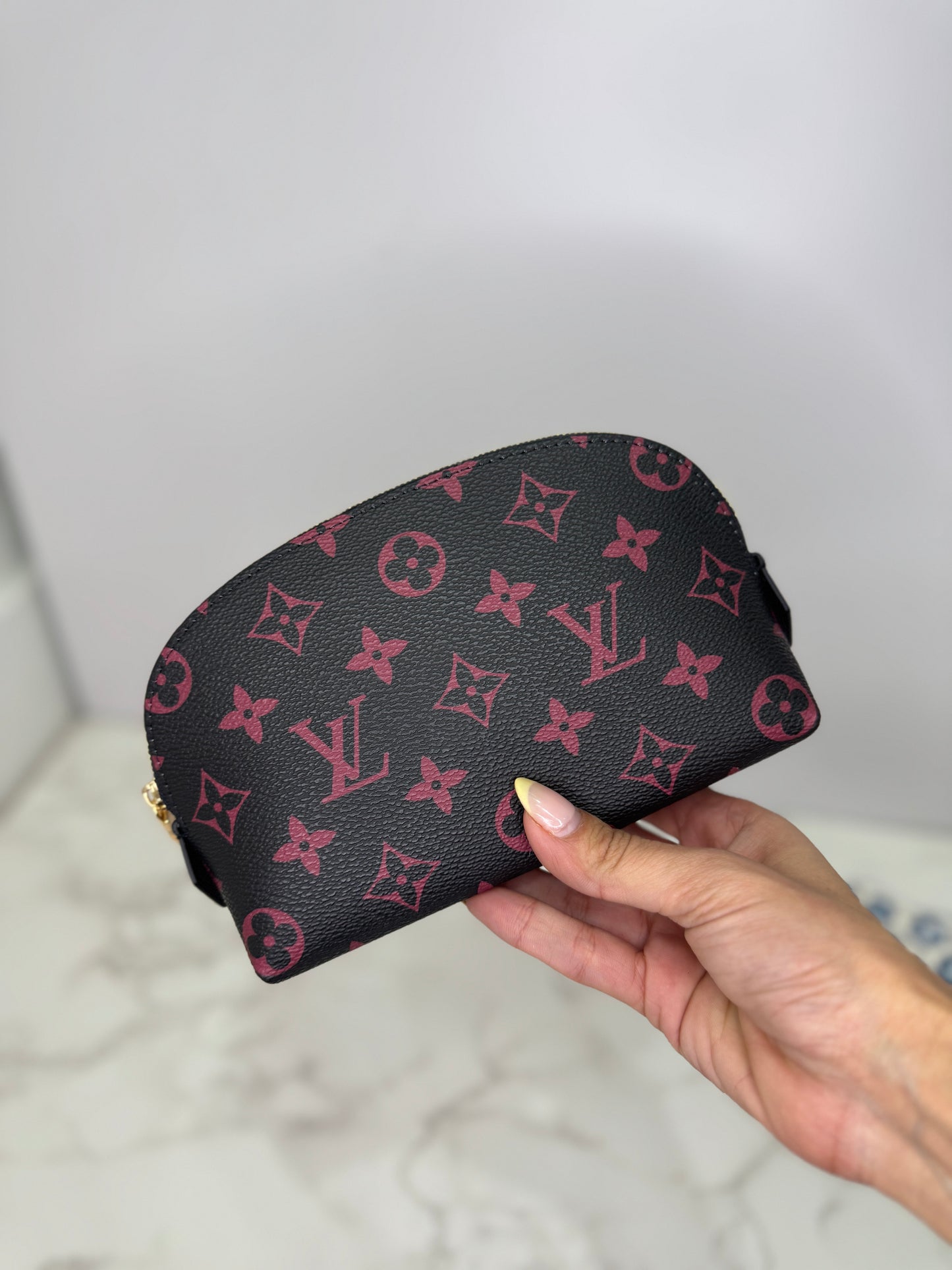 LV COSMETIC