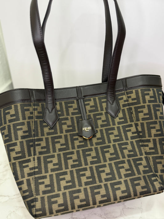 Fendi tote
