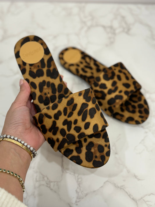 Leopard sandal