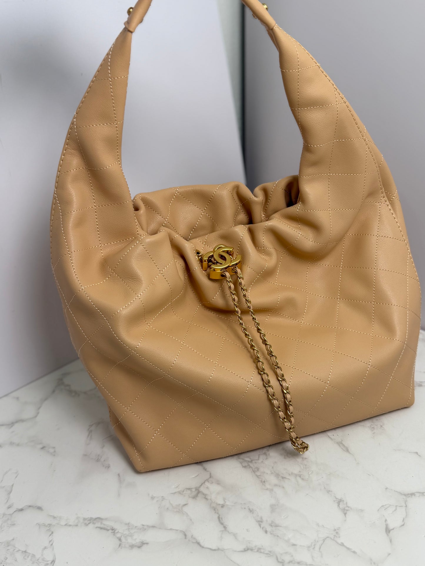 Cc shoulder tote