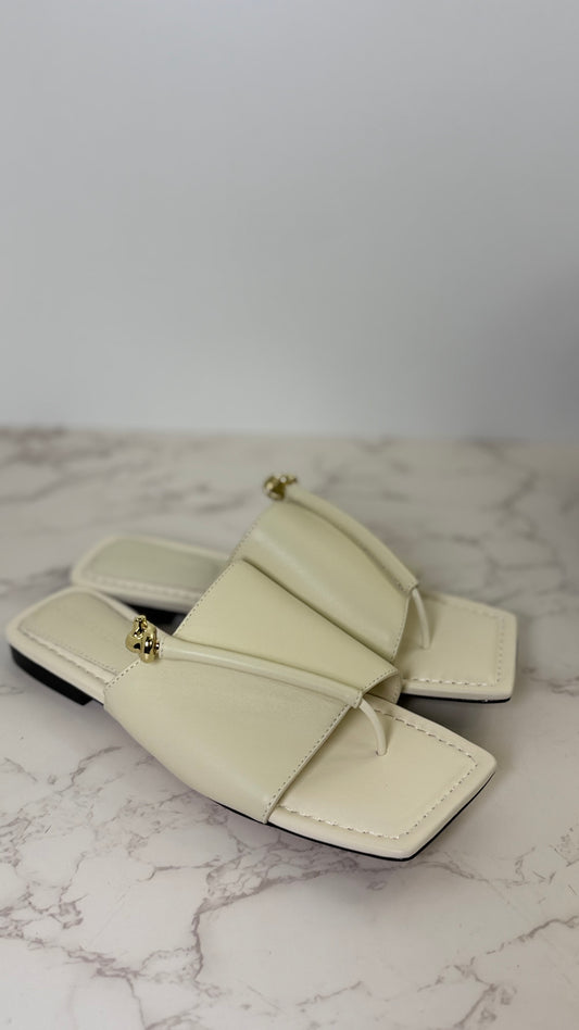 BV sandal