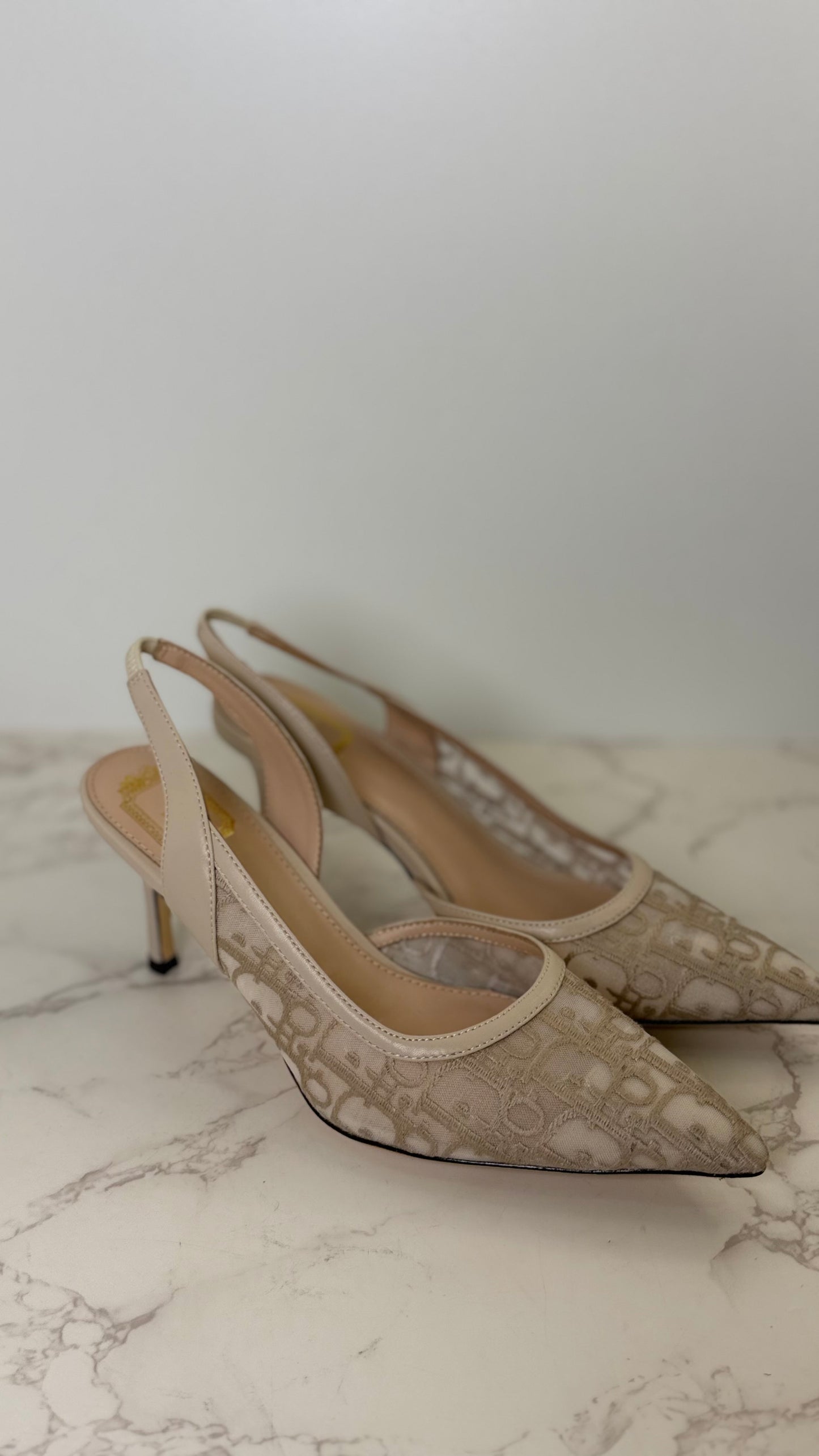 Cd slingback