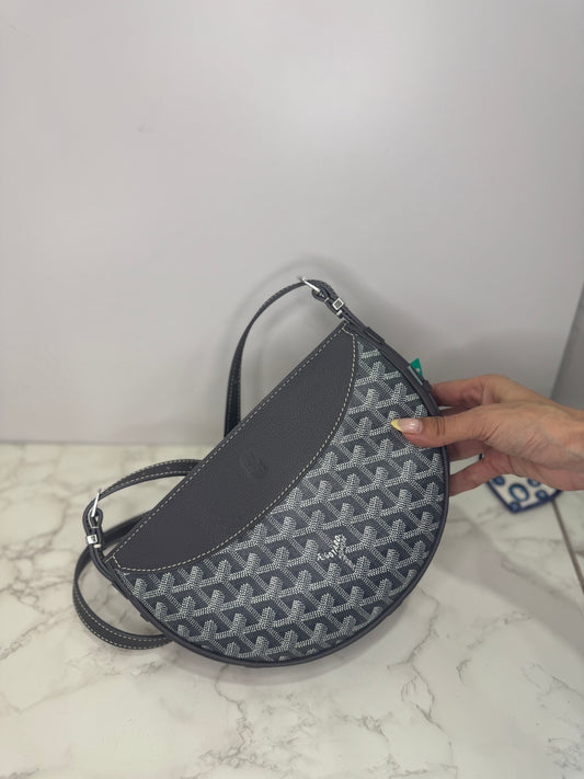 Goyard half moon
