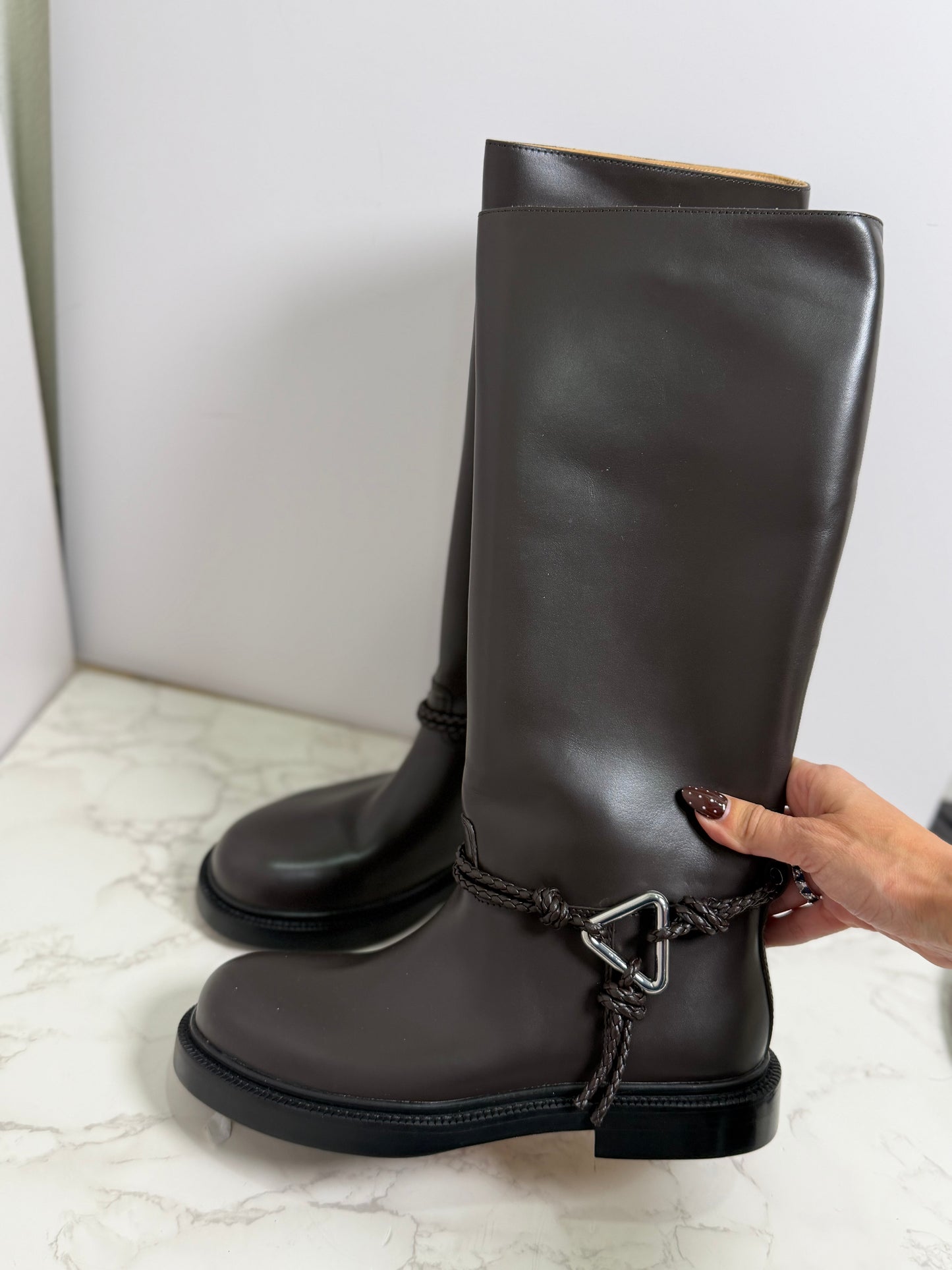 BV boots