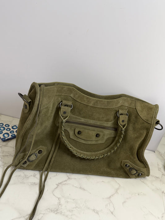 Suede city bag