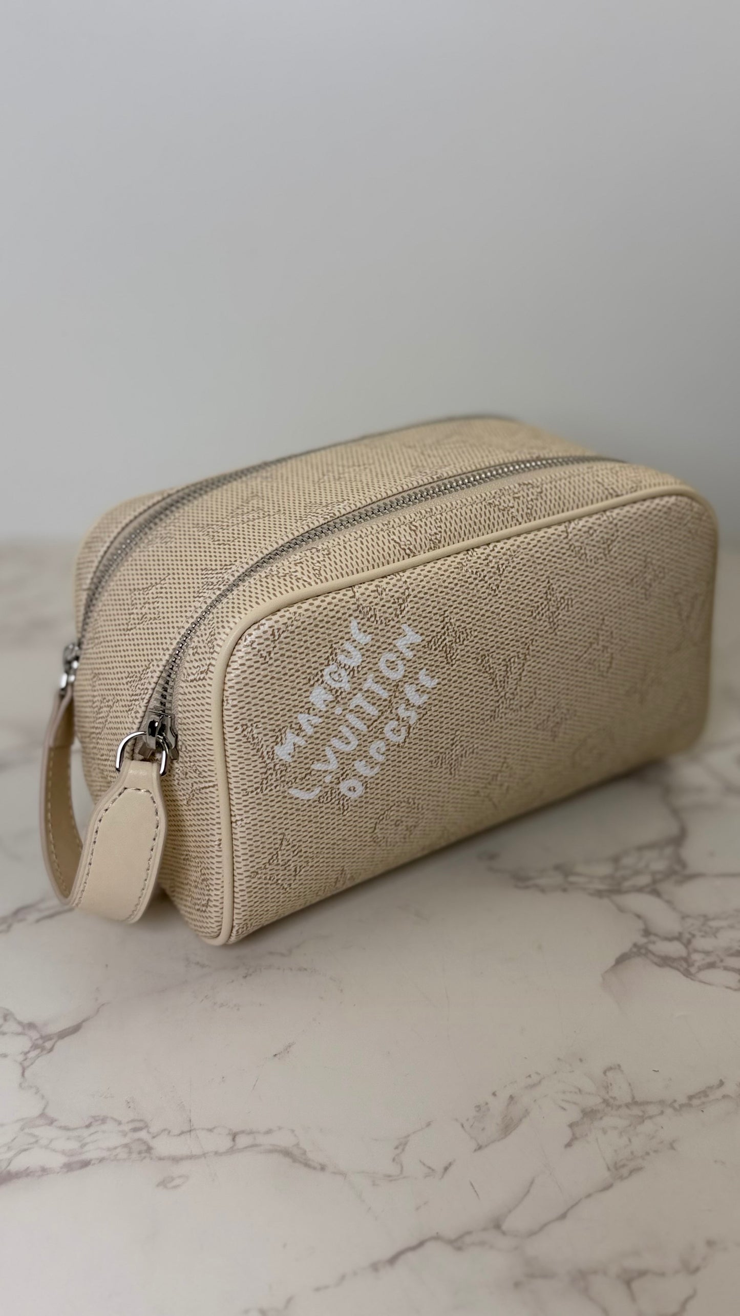 LV Cosmetic Mens