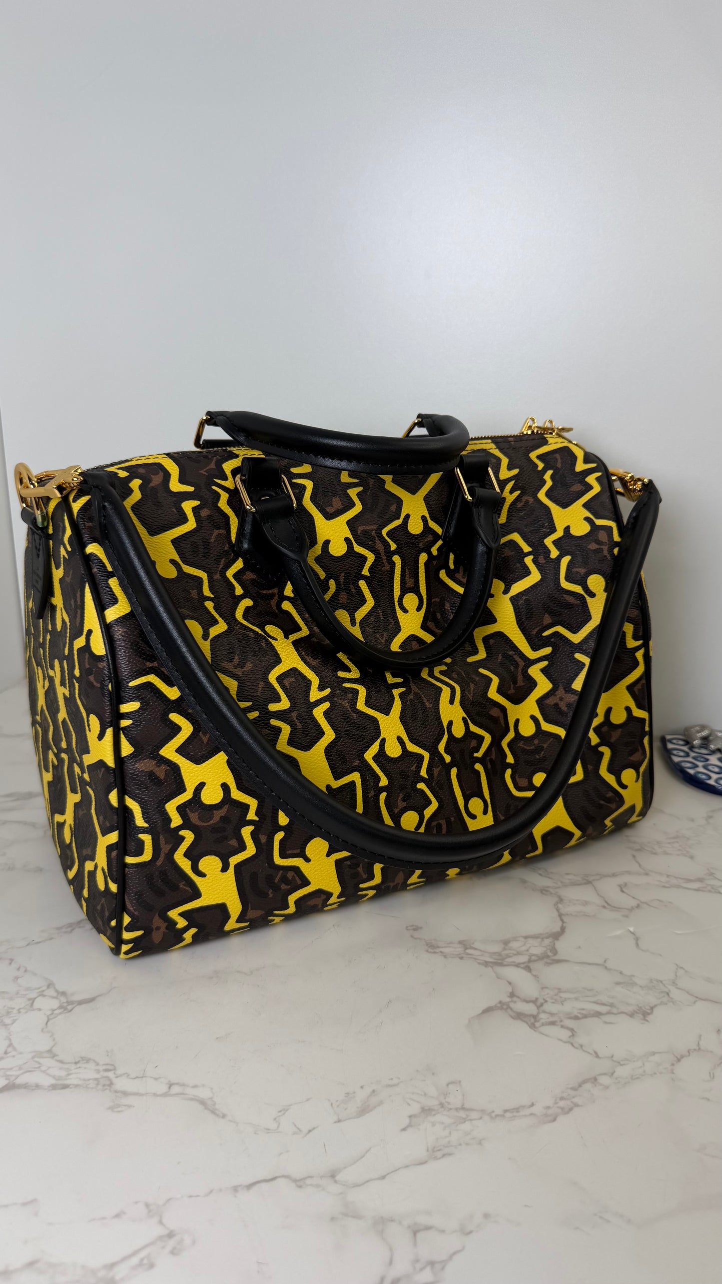 Lv suede shoulder