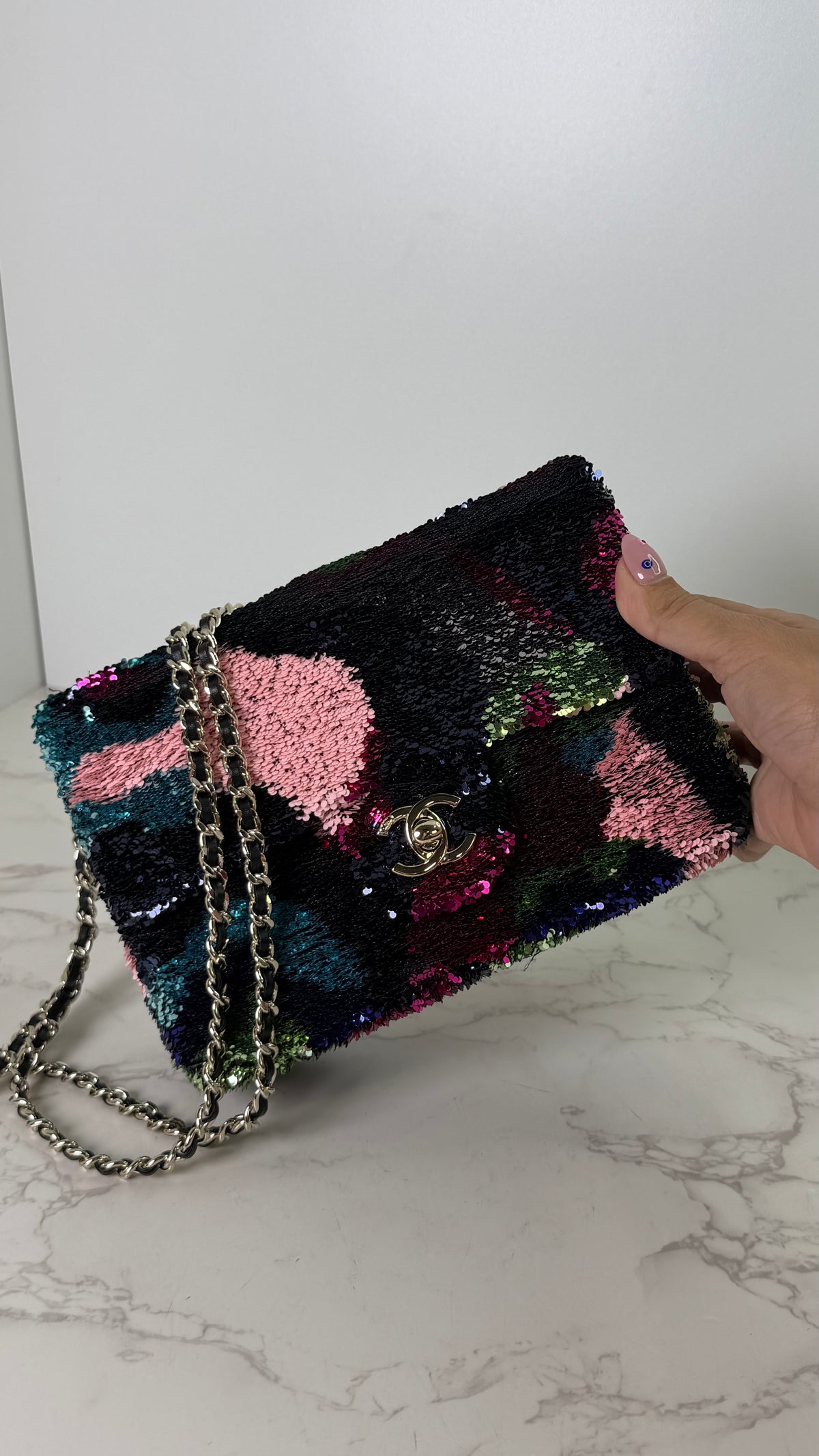 Cc sequin flap (Copy)