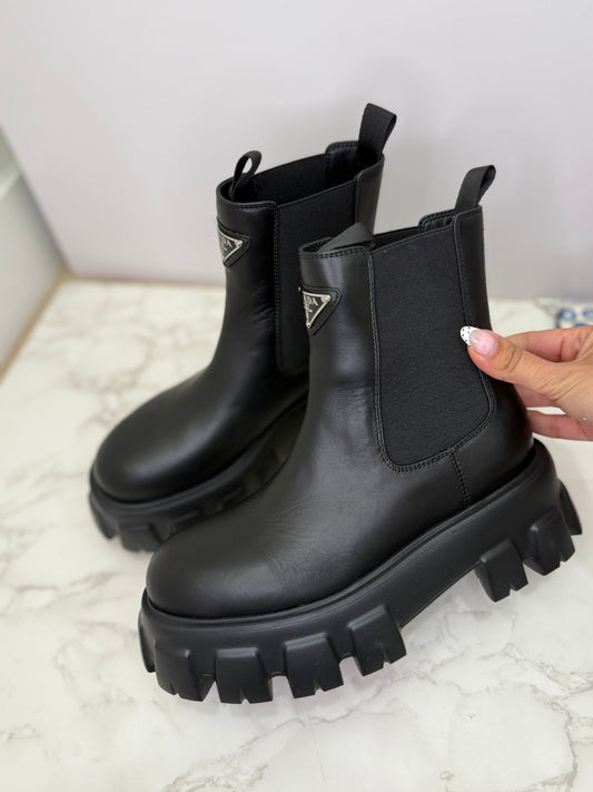 Prada lug boot